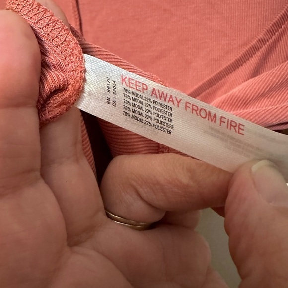 Free People Intimately Inner Circle Long Sleeve‎ Red Clover Size Large OB1462023 - Picture 4 of 6